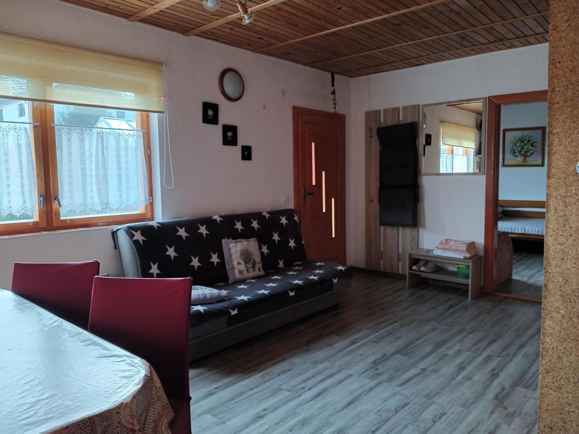 Apartman Paula 립토브스키트로노벡 외부 사진